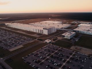 thumbnail - Volvo EX90